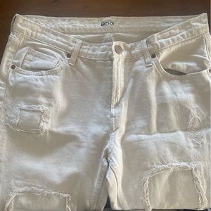 [Urban Outfitters] Slim Boyfriend Jean